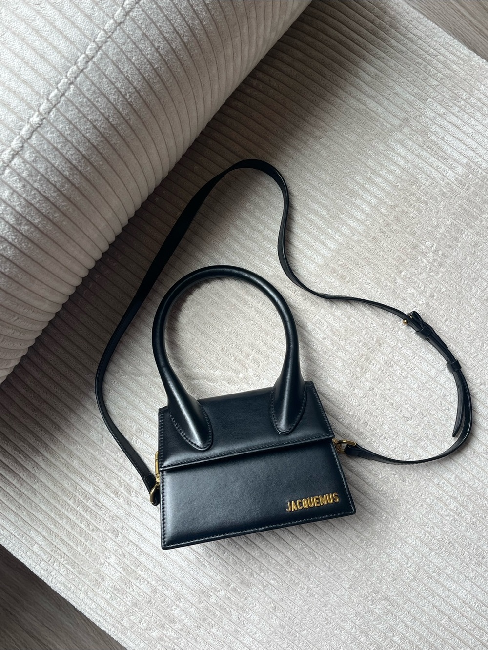 Jacquemus Chiquito Moyen